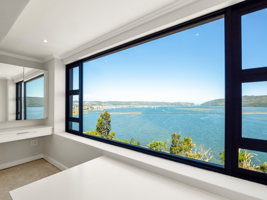 5 Bedroom Property for Sale in Paradise Western Cape